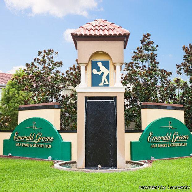 Emerald Greens Condo Resort Tampa Exterior photo